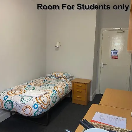 Charming Rooms For Students Only, Cricklewood Lane - Sk